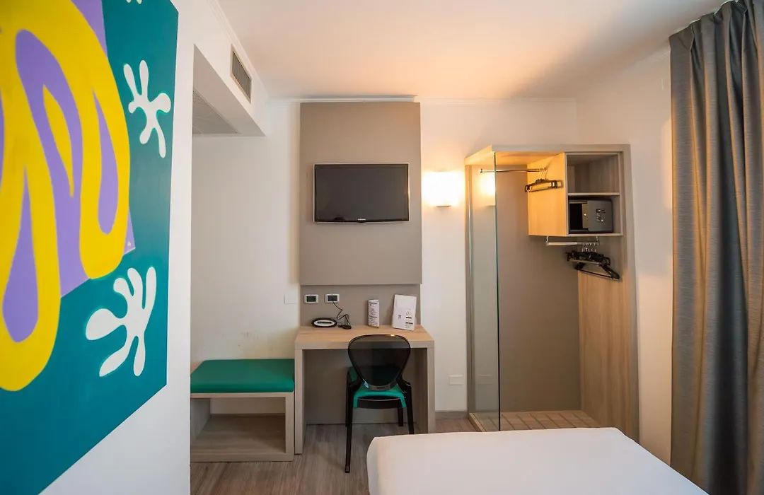Hotel Omnia-1